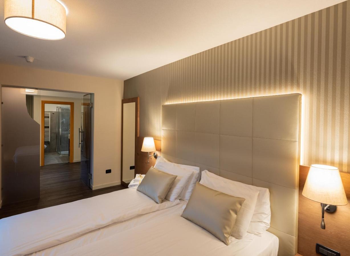 X Alp Hotel 4*